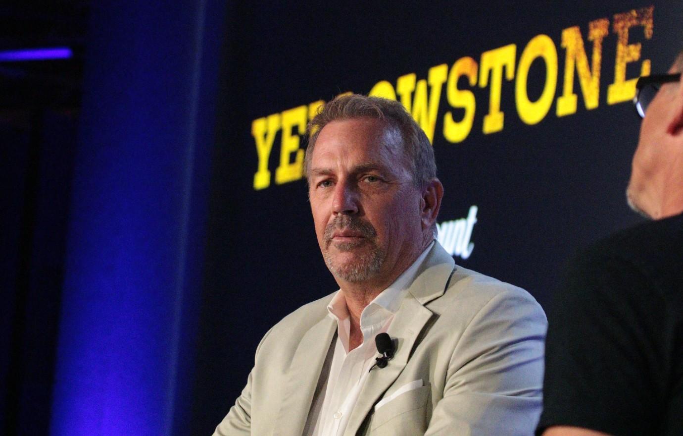 Kevin Costner Planned To Serve His Estranged Wife Divorce Papers First