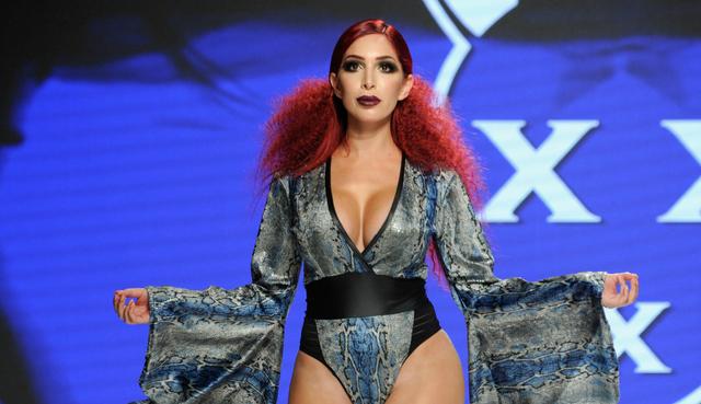 Farrah Abraham Bares Butt On The Runway Weeks After Porn Return