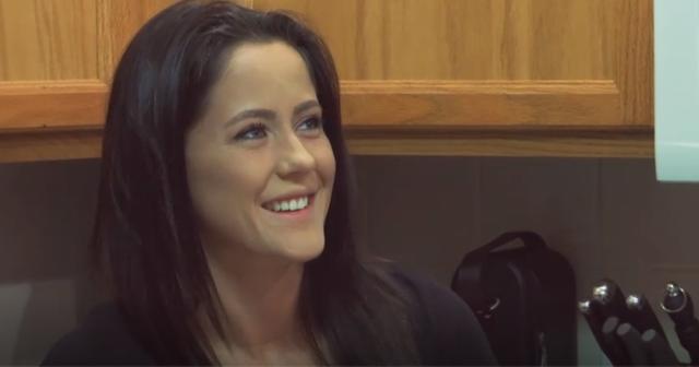 Nearly Naked Jenelle Evans Strips Down In Public For A Revealing