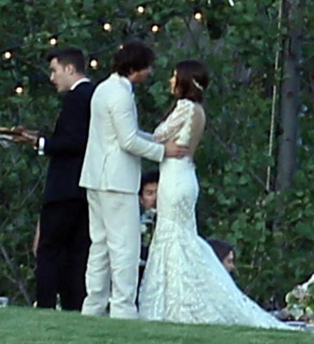 Nikki Reed Wedding Dress All The Details About The Stunning Brides Gown