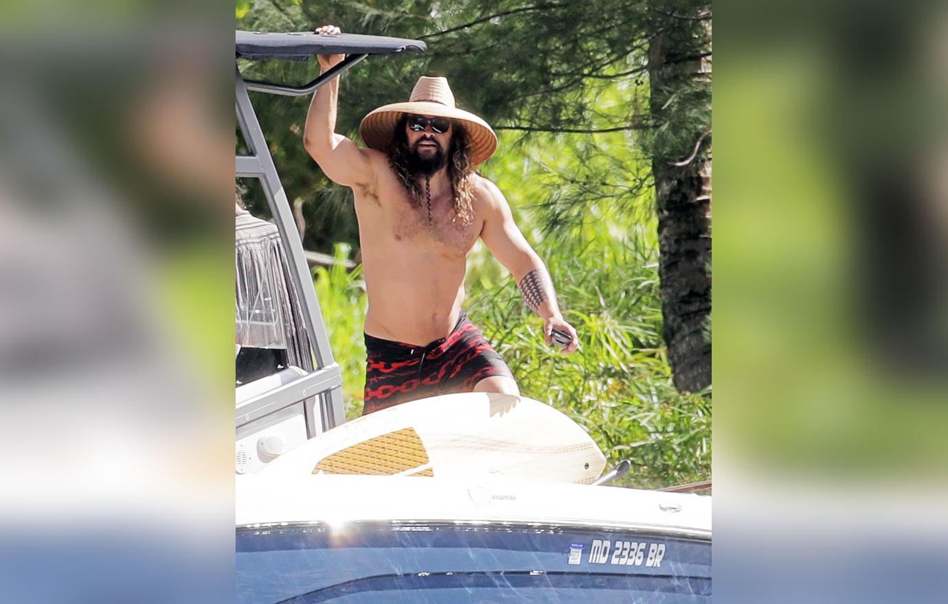 Jason Momoa Enjoys Boat Trip With Pals In Hawaii Photos