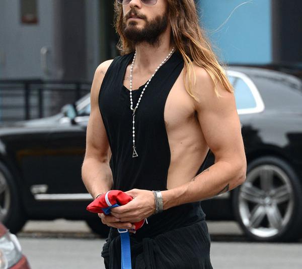 Jared Leto Shows Off His Buff Biceps And Hot Bod In A Muscle Teesee