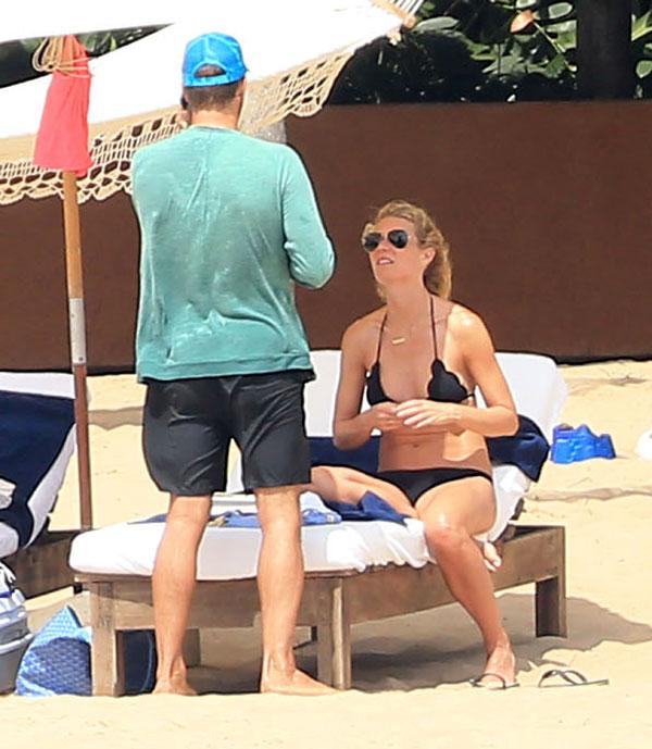 Gwyneth paltrow bikini vacation chris martin. 03