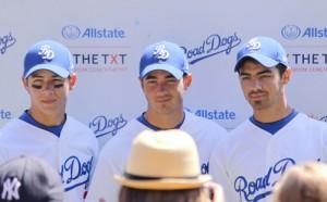 2010__09__JoBros_Sept20_49 300×186.jpg