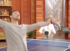 2011__07__Justin_Timberlake_Regis_Philbin_July20newsbt 300×219.jpg