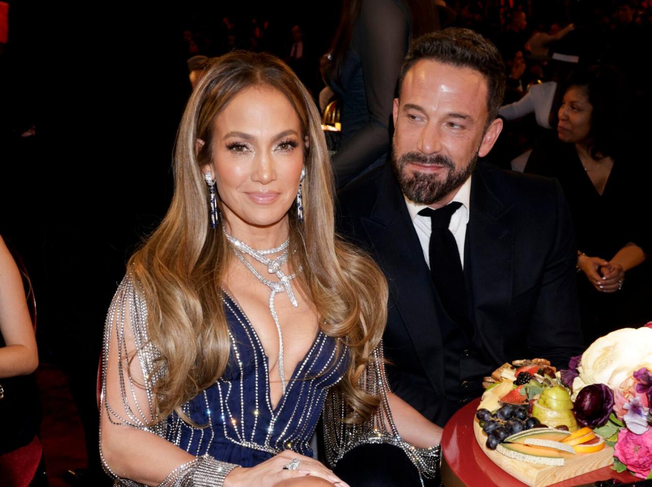 Jennifer Lopez Appears To Scold Ben Affleck At Grammys: Watch