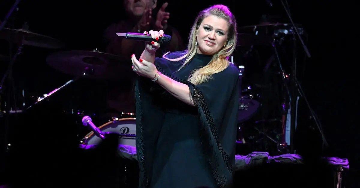 Photo of the singer postponed her Las Vegas residency due to his illness.