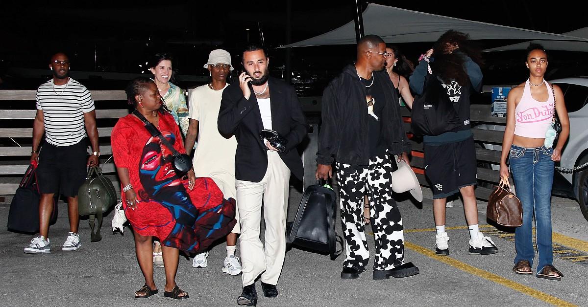 image of Jamie Foxx's sister, Deidra Dixon, joined him on the trip.