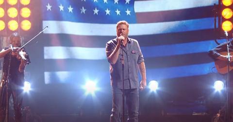 Photo of Blake Shelton