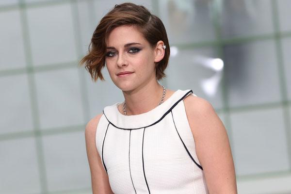 kristen stewart chanel paris fashion week