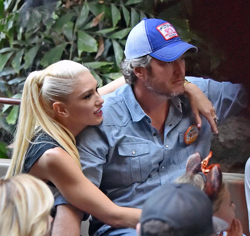 gwen stefani blake shelton the voice coaches