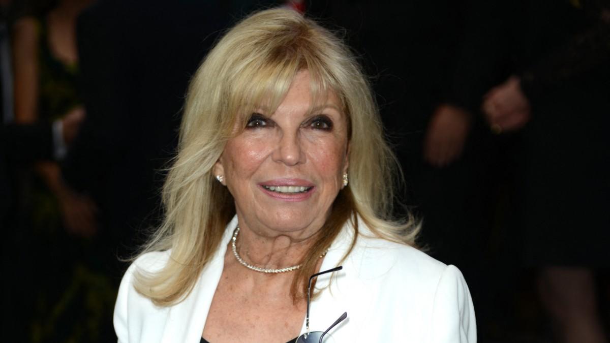 image of Frank Sinatra apparently didn't like Donald Trump. 