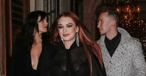 lindsay-lohan-sued-not-writing-book