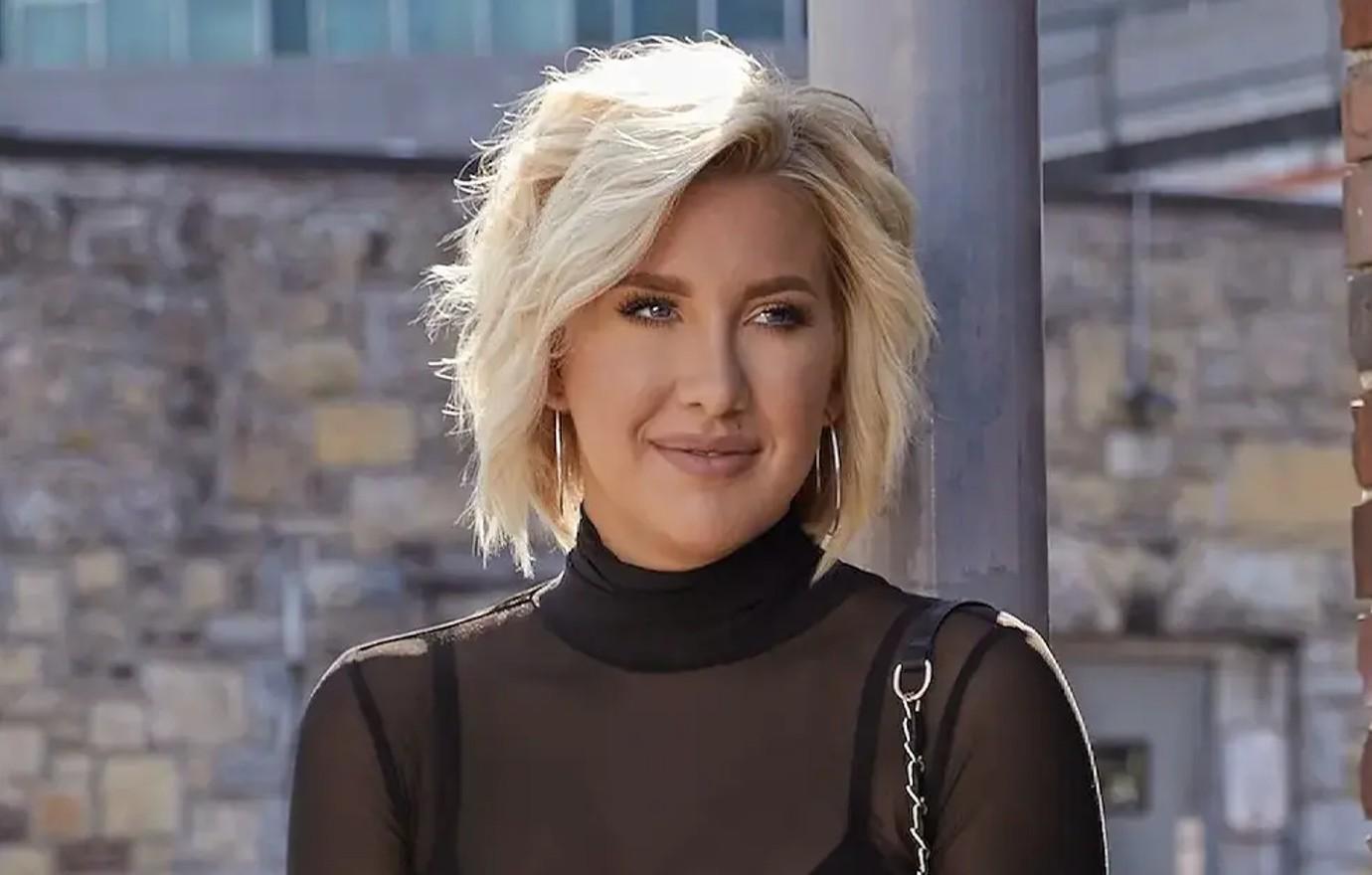 Savannah Chrisley's Niece Calls Her Desperate Over Dating Apps