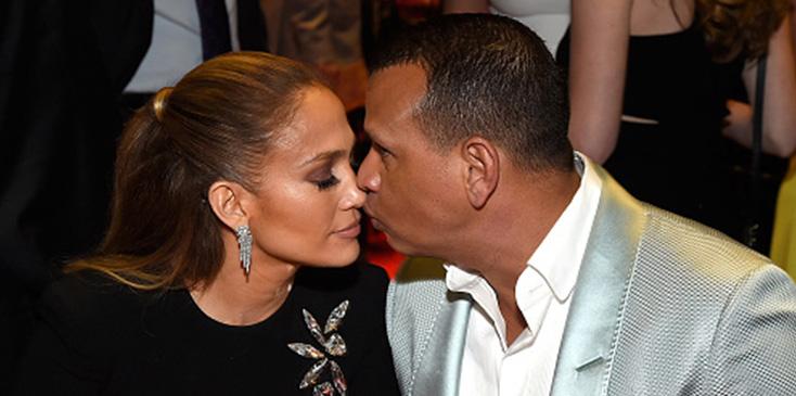 Is jennifer lopez engaged to alex rodriguez ring photo