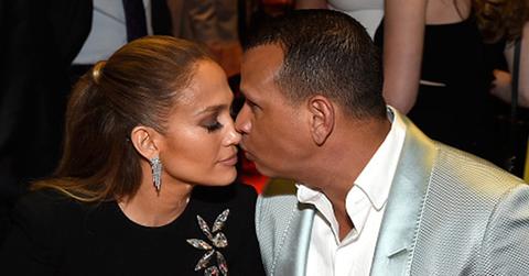 Is jennifer lopez engaged to alex rodriguez ring photo