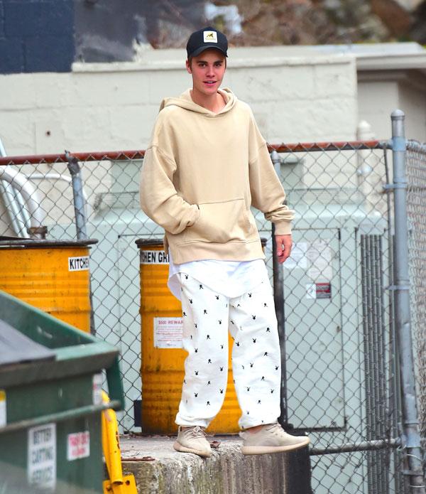 Justin Bieber stealing hailey baldwin style