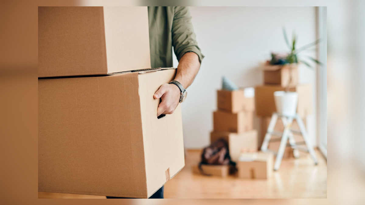 a simple checklist for staying organized after moving to texas