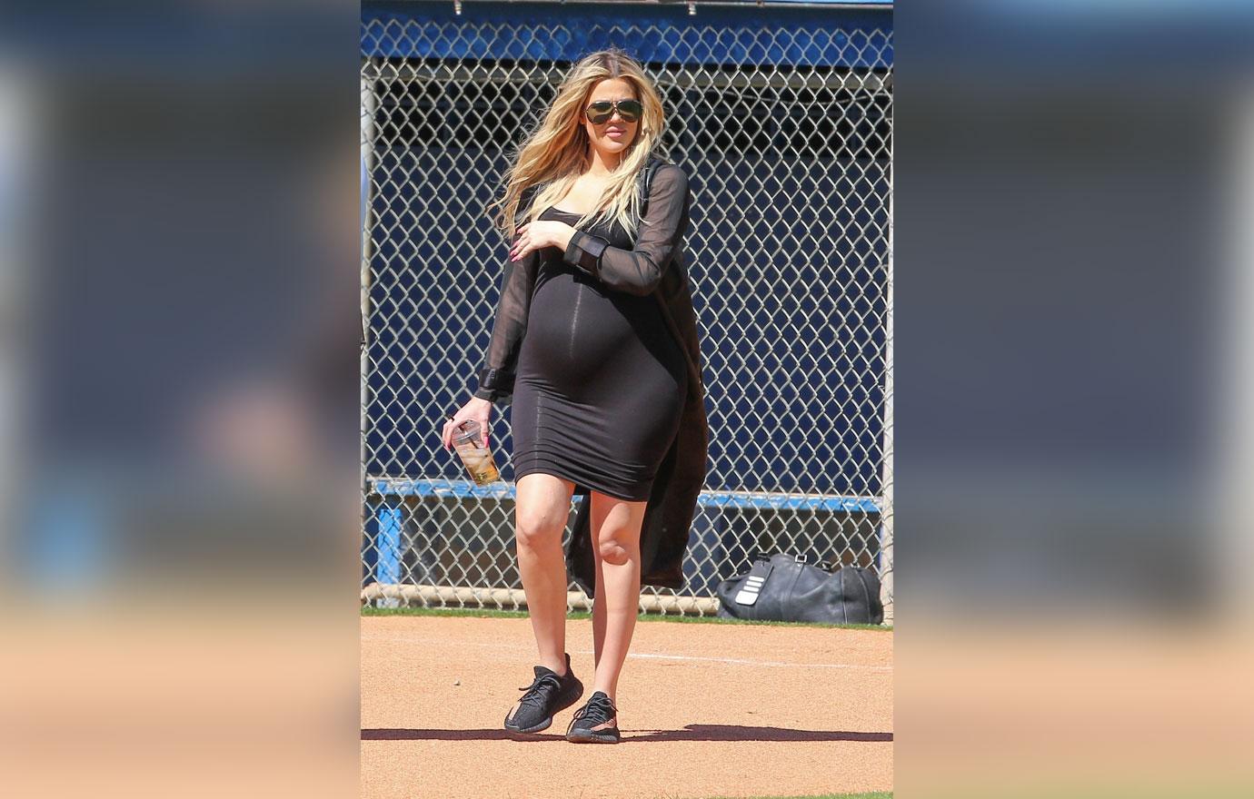 Khloe kardashian mother’s day alone 1