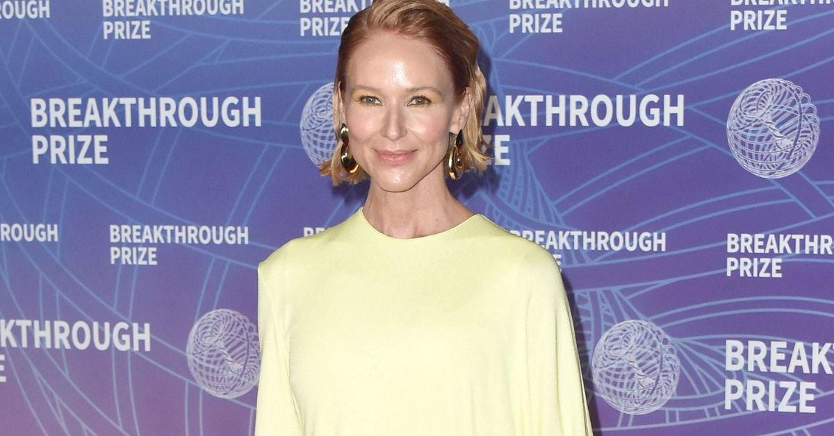 Singer Jewel Exposes Mom Nedra Carroll's 'Deep, Deep Betrayal' After Being Left $3 Million in Debt