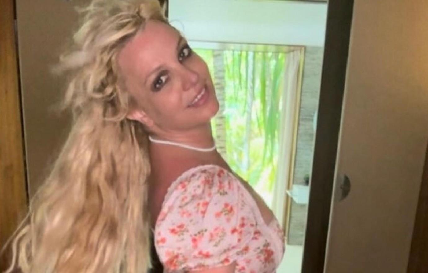 britney spears socially shy gushes dancer girl crush on