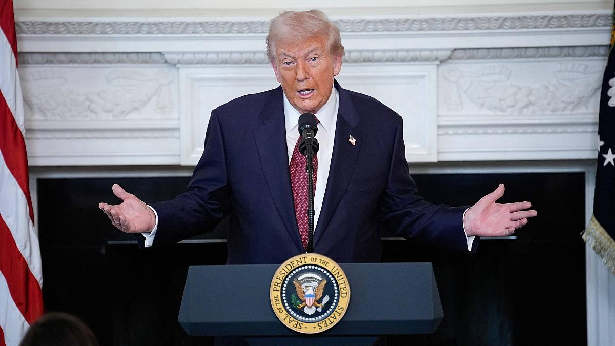 image of James Carville is famously married to Republican political consultant Mary Matalin.