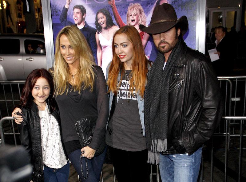 brandi cyrus family everything rift