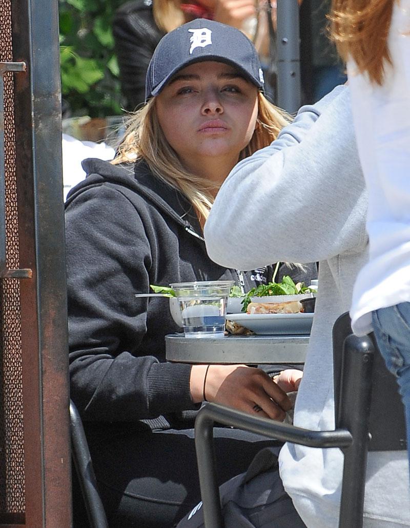 Brooklyn beckham dating chloe grace moretz 02