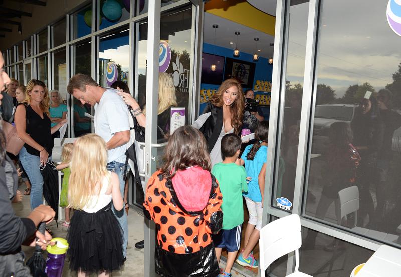 farrah abraham restaurant froco opening