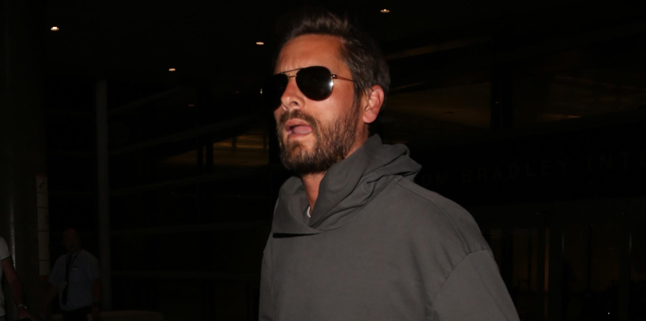 Scott Disick arrives to LAX after flying solo