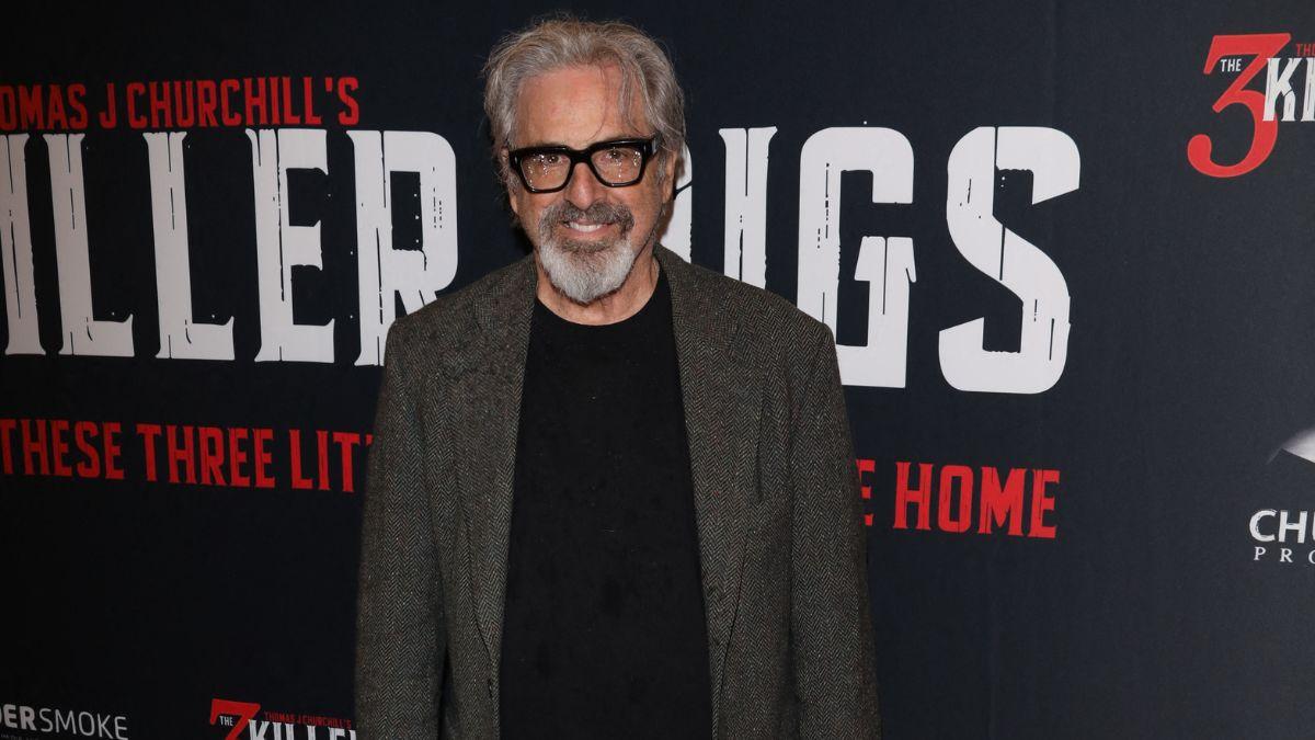 image of robert Carradine 