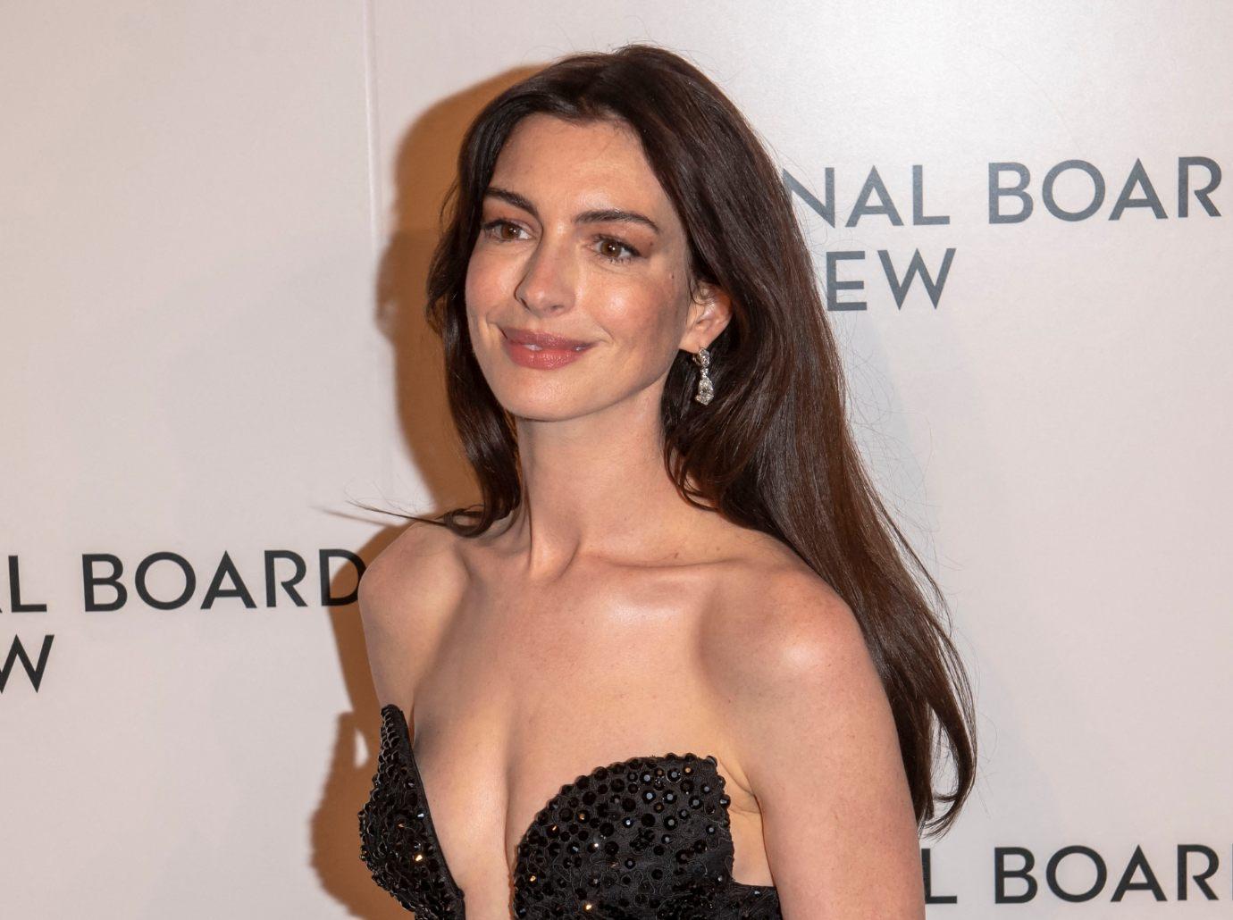 humiliation anne hathaway wasnt offered roles online mocking