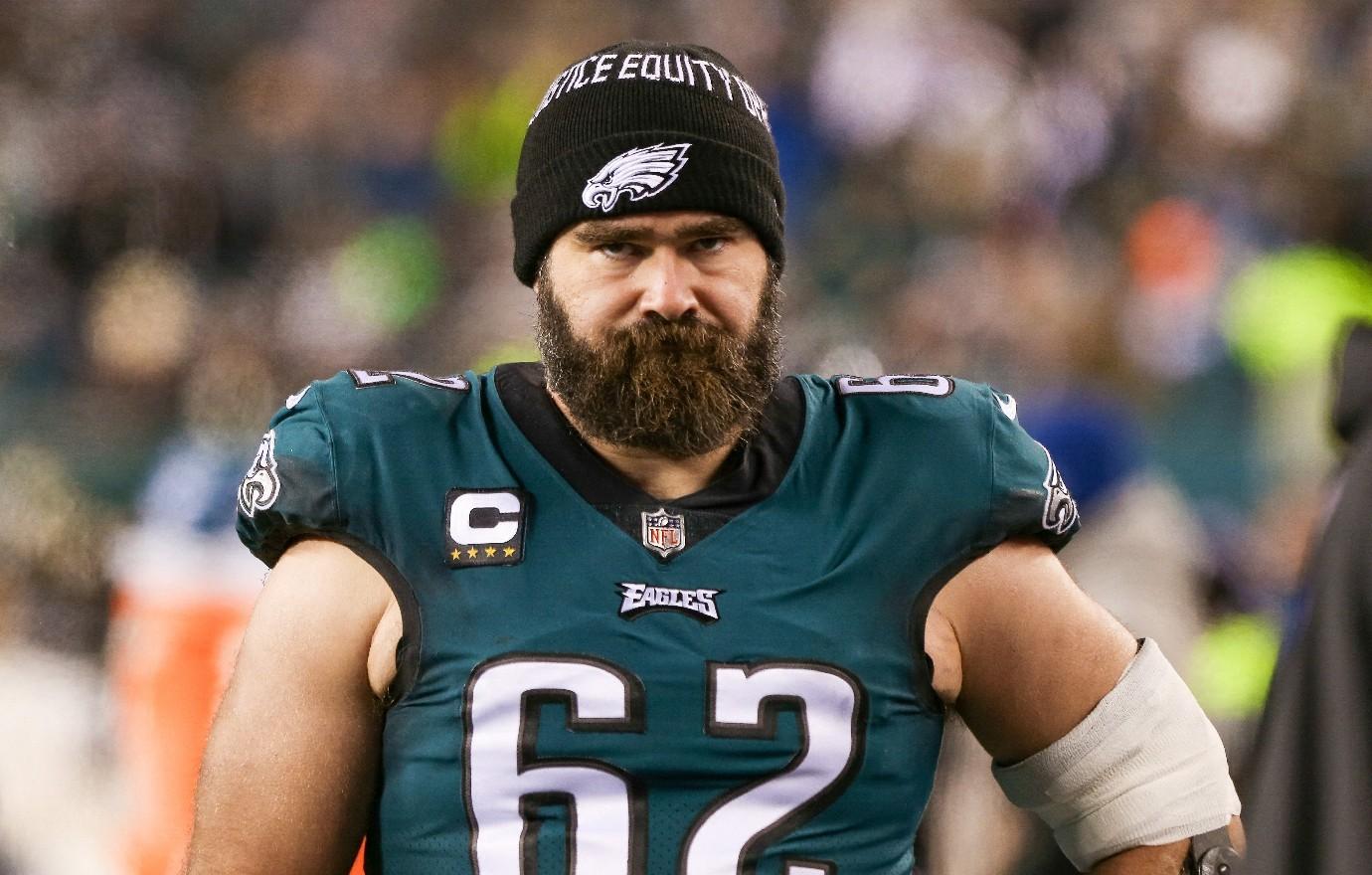 jason kelce teased taking cat nap taylor swift eras tour miami