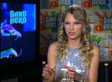 2009__11__tswiftbandhero 225×165.jpg