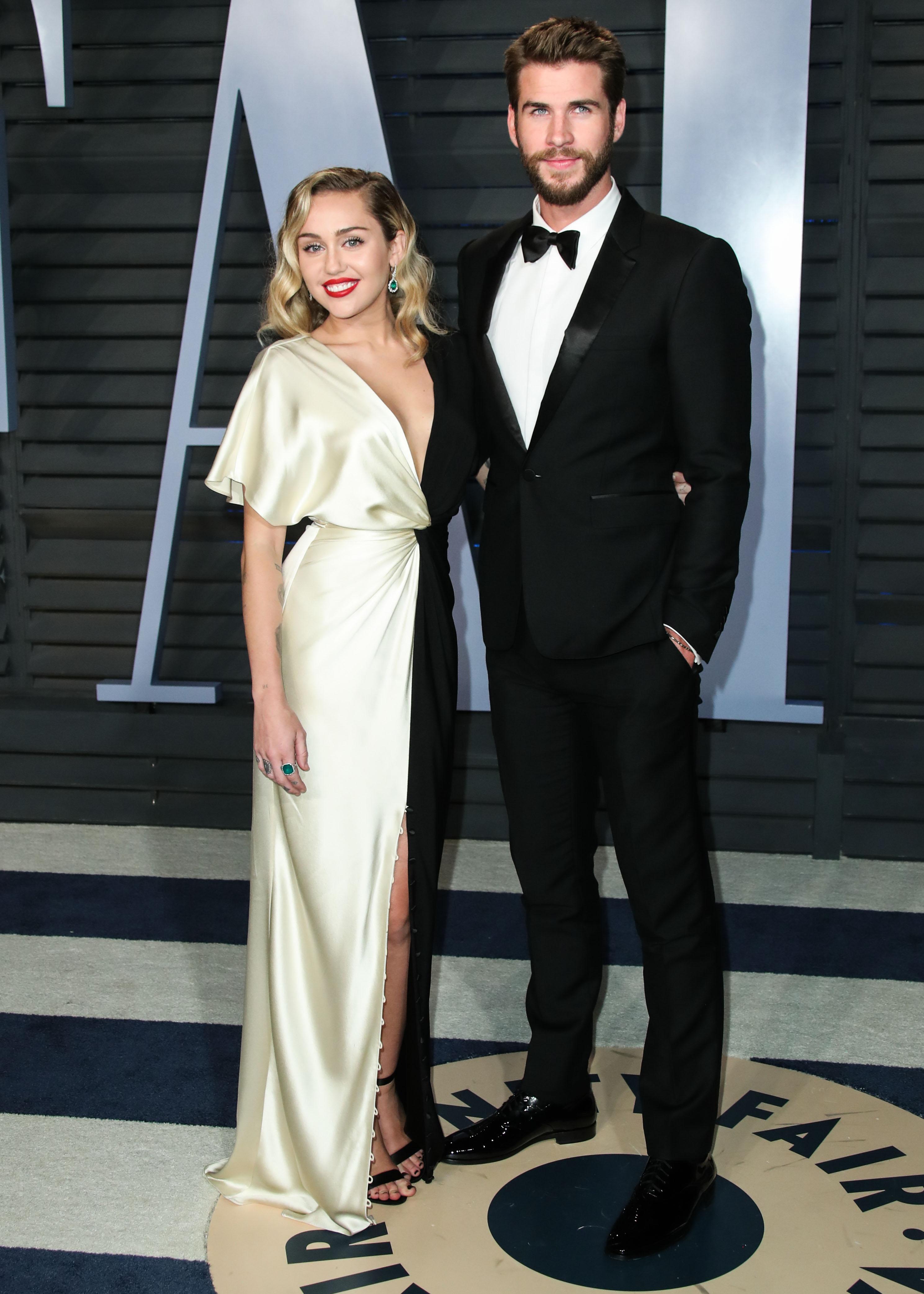 Miley Cyrus & Liam Hemsworth