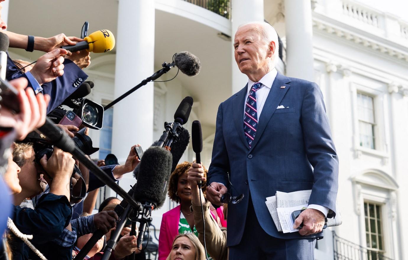 joe biden faces backlash pardon son hunter leaving white house