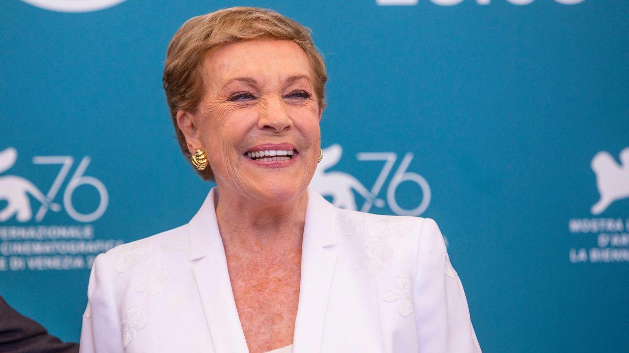 Image of Julie Andrews