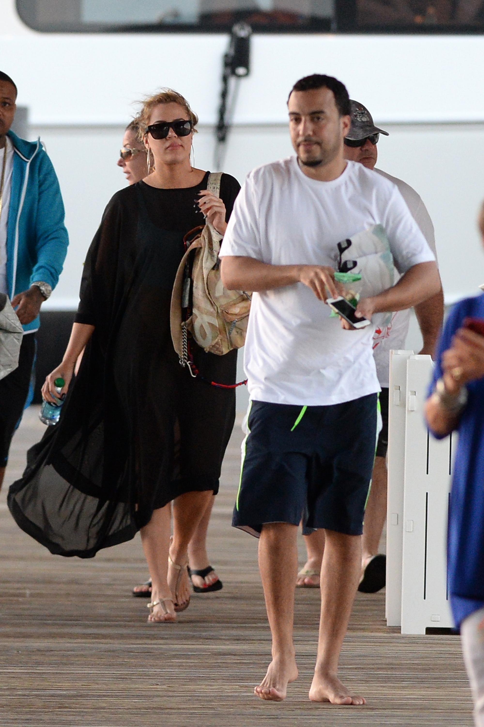 EXCLUSIVE: INF &#8211; Khloe Kardashian and French Montana Spend The Day On A Boat In Key West