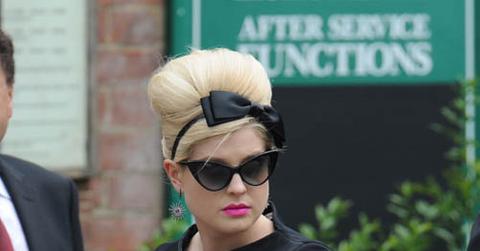2011__07__amy_winehouse_funeral_33.jpg