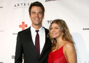 2011__04__Josh_Duhamel_Fergie_April14newsnea 300&#215;213.jpg