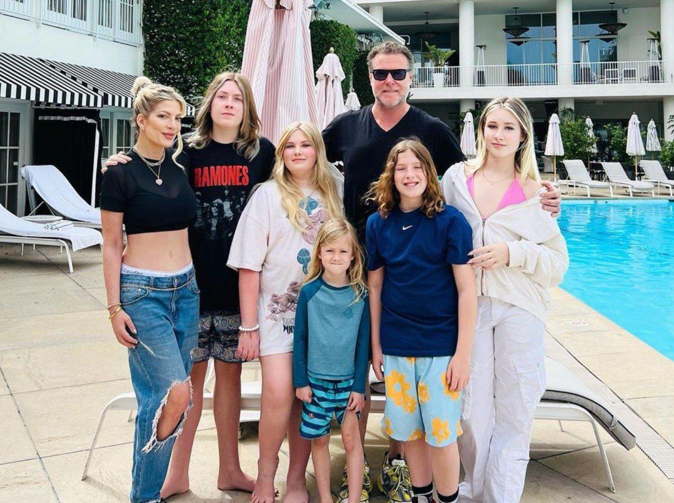 cash strapped tori spelling thinking joining onlyfans denise richards guidance