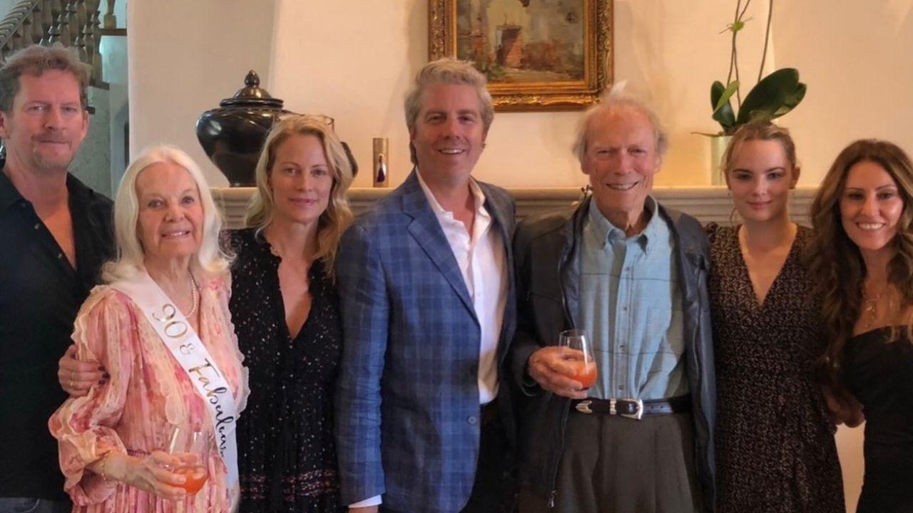Image of Clint Eastwood and Maggie Johnson officially divorced in May 1984.