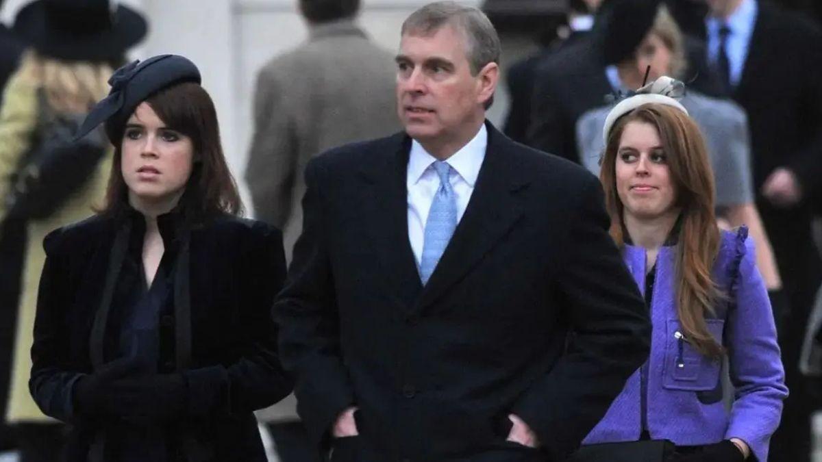 image of royal family 