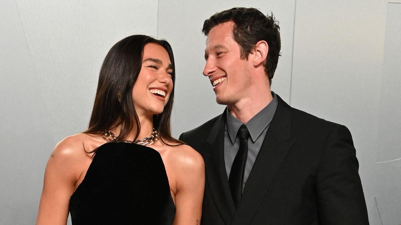Image of Callum Turner opened up about their 'surreal' relationship in an interview. 
