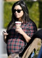 2009__12__36301pcn_kourtney17 163×225.jpg