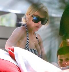 2011__06__Lindsay_Lohan_June13 241×300.jpg