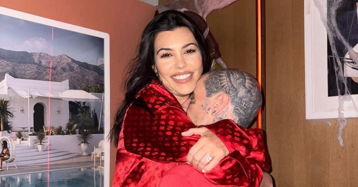 kourtney kardashian travis barker romantic photos