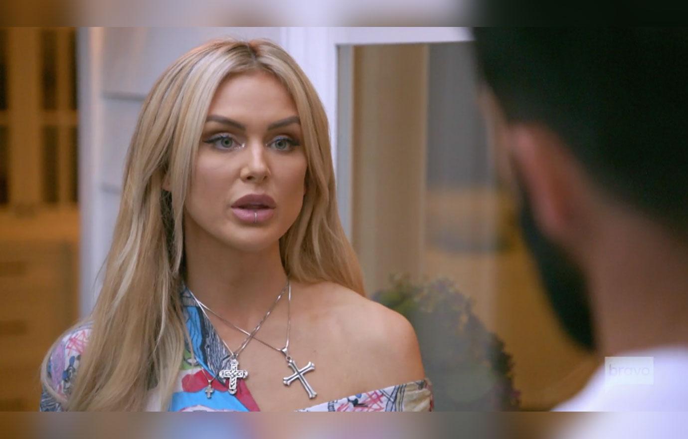 ‘vpr’: Lala Kent Blasts Carter For Letting His Ex Kristen Doute Pay His 