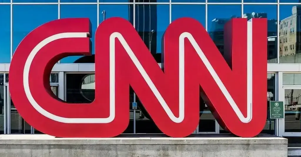 cnn plagued turmoil unrest staff gets upset network kiss donald trump