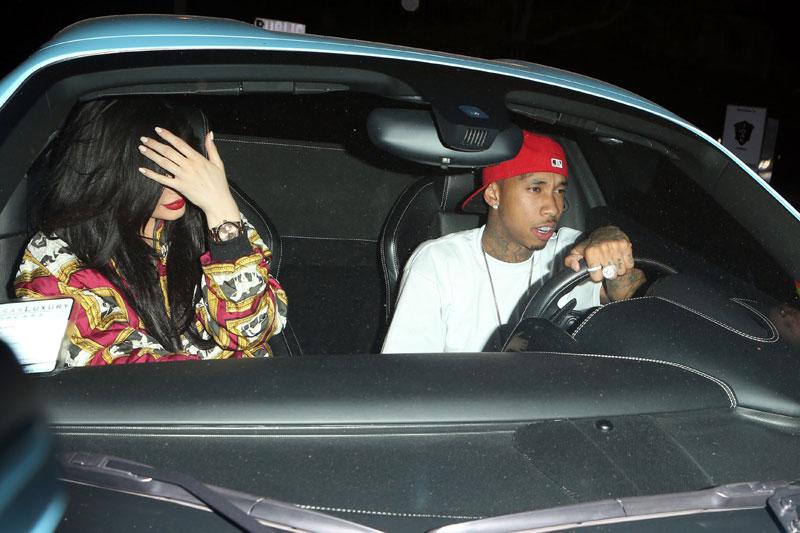 Kylie jenner tyga  engagement rumors engaged 01